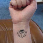 фото тату раковина от 07.10.2017 №056 - tattoo shell - tatufoto.com