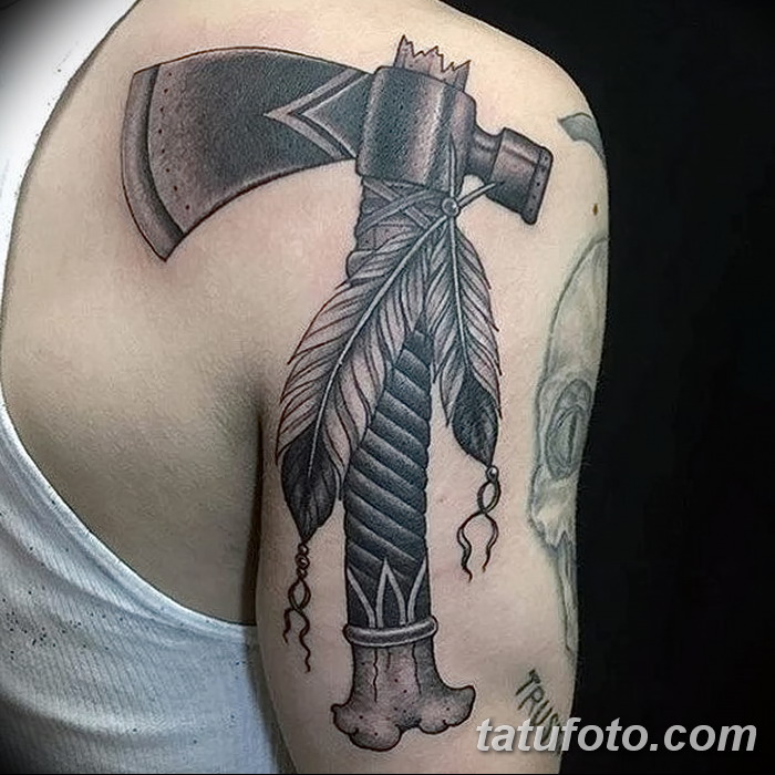 фото тату томагавк от 21.10.2017 №034 - tomahawk tattoo - tatufoto.com