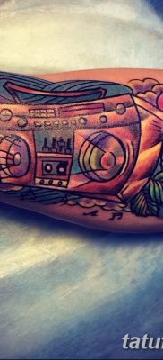 фото татуировка динамик и магнитофон от 11.10.2017 №016 — tattoo speaker — tatufoto.com