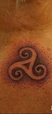 фото татуировка триксель от 23.10.2017 №040 — triksel tattoo — tatufoto.com
