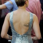 фото Тату Скарлетт Йохансон от 10.11.2017 №005 - Scarlett Johansson Tatto - tatufoto.com