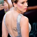 фото Тату Скарлетт Йохансон от 10.11.2017 №009 - Scarlett Johansson Tatto - tatufoto.com