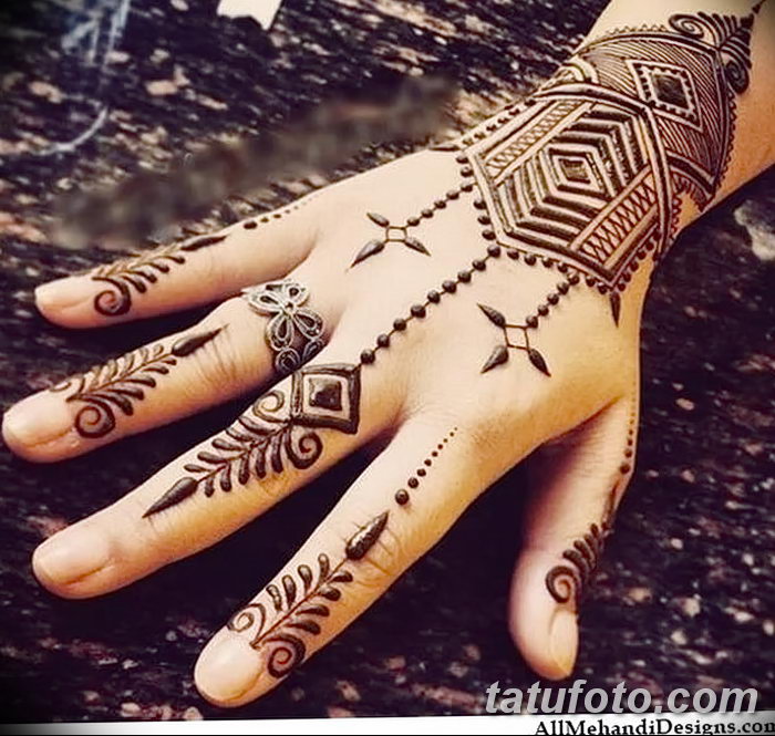 фото Мехенди на пальцах рук от 26.12.2017 №096 - Mehendi on fingers of han - tatufoto.com