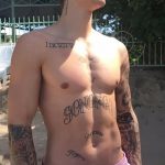 фото Новая тату Джастина Бибера от 05.12.2017 №009 - Justin Bieber's - tattoo-photo.ru
