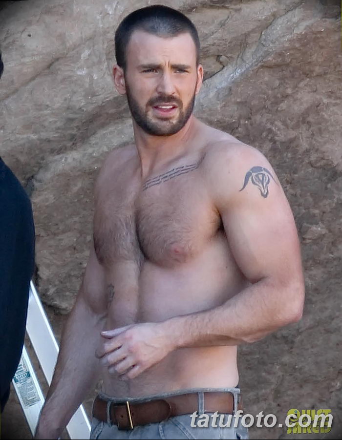 фото Тату Криса Эванса от 19.12.2017 №022 - Chris Evans Tattoo - tatufoto.com
