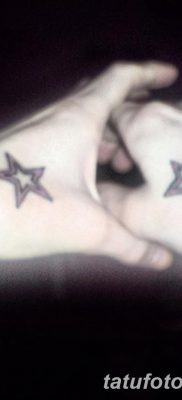 фото тату звездочки на руке от 21.12.2017 №037 — tattoo stars on hand — tatufoto.com