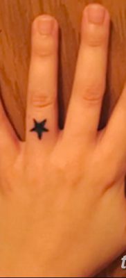 фото тату звездочки на руке от 21.12.2017 №065 — tattoo stars on hand — tatufoto.com