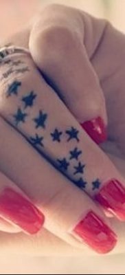 фото тату звездочки на руке от 21.12.2017 №066 — tattoo stars on hand — tatufoto.com