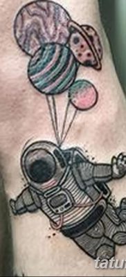 фото тату космонавт от 25.12.2017 №002 — cosmonaut tattoo — tatufoto.com
