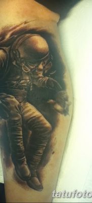 фото тату космонавт от 25.12.2017 №006 — cosmonaut tattoo — tatufoto.com
