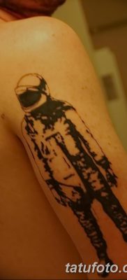 фото тату космонавт от 25.12.2017 №007 — cosmonaut tattoo — tatufoto.com