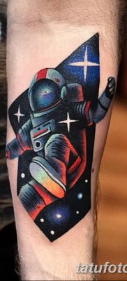 фото тату космонавт от 25.12.2017 №026 — cosmonaut tattoo — tatufoto.com