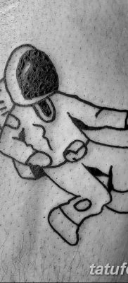 фото тату космонавт от 25.12.2017 №088 — cosmonaut tattoo — tatufoto.com