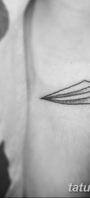 фото тату Бумажный самолетик от 23.01.2018 №009 — tattoo Paper airplane — tatufoto.com