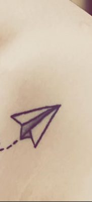 фото тату Бумажный самолетик от 23.01.2018 №050 — tattoo Paper airplane — tatufoto.com