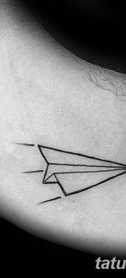 фото тату Бумажный самолетик от 23.01.2018 №066 — tattoo Paper airplane — tatufoto.com