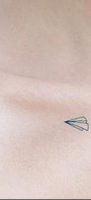 фото тату Бумажный самолетик от 23.01.2018 №095 — tattoo Paper airplane — tatufoto.com