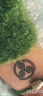 фото тату трискели от 09.01.2018 №041 — triskelion tattoo — tatufoto.com