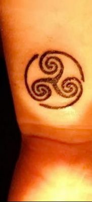 фото тату трискели от 09.01.2018 №062 — triskelion tattoo — tatufoto.com
