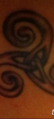 фото тату трискели от 09.01.2018 №083 — triskelion tattoo — tatufoto.com