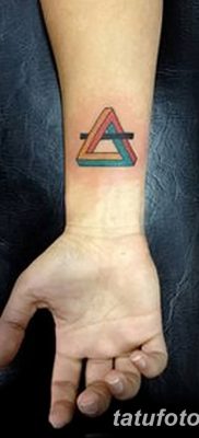 фото Значение тату три треугольника от 13.02.2018 №027 — three triangle tatto — tatufoto.com