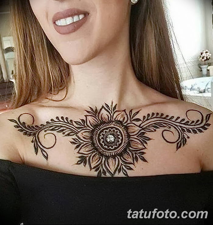 фото Мехенди (рисунки хной) на грудной клетке от 13.02.2018 №039 - 1 - tatufoto.com