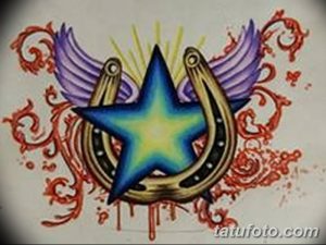 Цветной эскиз татуировки с изображением звезды, окруженной подковой и крыльями. Символизирует удачу, надежду и стремление к мечте.