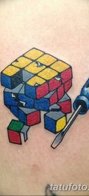 фото тату Кубик Рубика от 24.02.2018 №004 — tattoo Rubik’s Cube — tatufoto.com