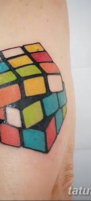 фото тату Кубик Рубика от 24.02.2018 №039 — tattoo Rubik’s Cube — tatufoto.com