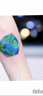 фото тату Кубик Рубика от 24.02.2018 №047 — tattoo Rubik’s Cube — tatufoto.com