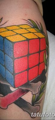 фото тату Кубик Рубика от 24.02.2018 №058 — tattoo Rubik’s Cube — tatufoto.com