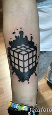 фото тату Кубик Рубика от 24.02.2018 №070 — tattoo Rubik’s Cube — tatufoto.com