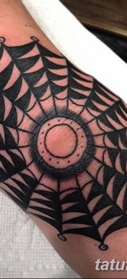 фото тату паутина на локте от 06.02.2018 №031 — tattoo spider web on elbow — tatufoto.com