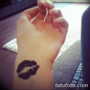 фото тату поцелуй от 21.02.2018 №024 - tattoo kiss - tatufoto.com