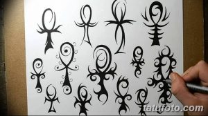 Подборка эскизов татуировки Анкха, выполненных в стилях Blackwork и Tribal. Подходит для любителей графичных и этнических рисунков.