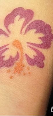 фото тату Гибискус от 20.04.2018 №056 — tattoo Hibiscus — tatufoto.com