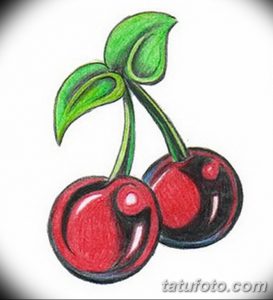 Фото эскиза тату: две красные вишни с зелеными листьями, выполненные в реалистичном стиле с использованием цветных карандашей и детальной проработкой.