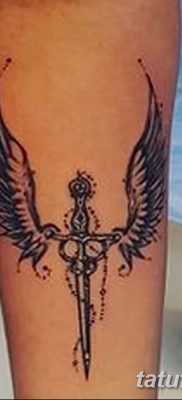 фото тату меч и крылья от 26.04.2018 №004 — tattoo sword and wings — tatufoto.com