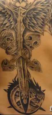 фото тату меч и крылья от 26.04.2018 №012 — tattoo sword and wings — tatufoto.com