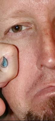 фото тату слеза на щеке от 16.04.2018 №055 — tattoo tear on cheek — tatufoto.com