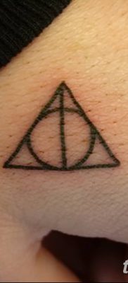 фото тату треугольник и круг от 21.04.2018 №036 — triangle and circle tattoo — tatufoto.com