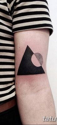 фото тату треугольник и круг от 21.04.2018 №044 — triangle and circle tattoo — tatufoto.com