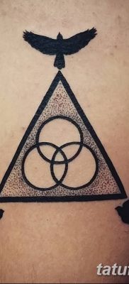 фото тату треугольник и круг от 21.04.2018 №054 — triangle and circle tattoo — tatufoto.com