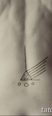 фото тату треугольник и круг от 21.04.2018 №058 — triangle and circle tattoo — tatufoto.com