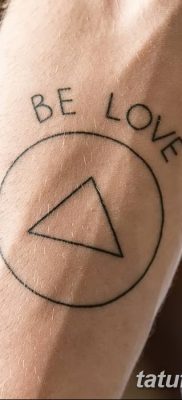 фото тату треугольник и круг от 21.04.2018 №077 — triangle and circle tattoo — tatufoto.com