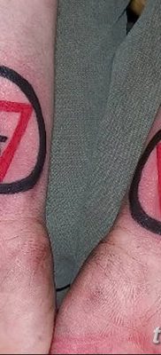 фото тату треугольник и круг от 21.04.2018 №119 — triangle and circle tattoo — tatufoto.com