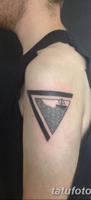 фото тату треугольник с линией от 16.04.2018 №006 — triangle tattoo with line — tatufoto.com