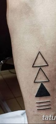фото тату треугольник с линией от 16.04.2018 №040 — triangle tattoo with line — tatufoto.com