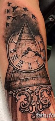 фото тату часы и пирамида от 08.05.2018 №003 — tattoo clock and pyramid — tatufoto.com