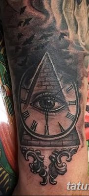 фото тату часы и пирамида от 08.05.2018 №012 — tattoo clock and pyramid — tatufoto.com